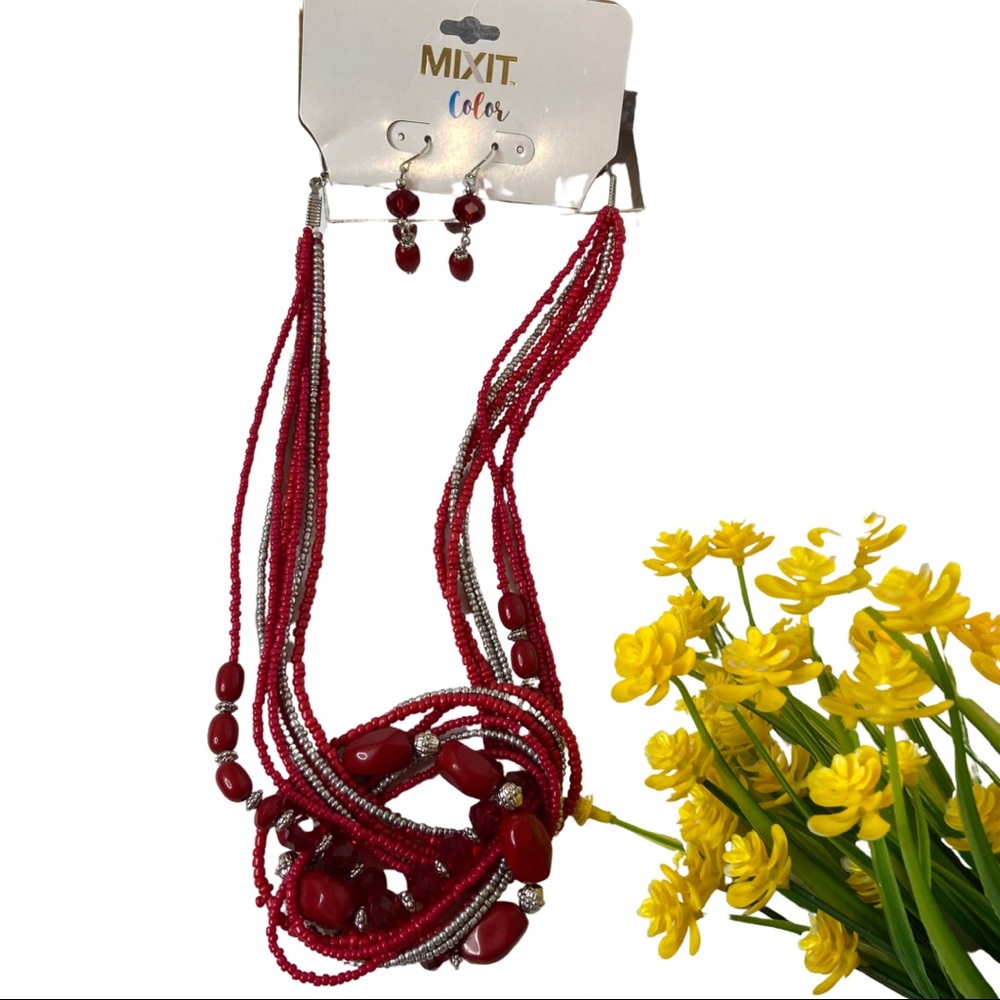 Mix it up Red beaded earring and necklace set